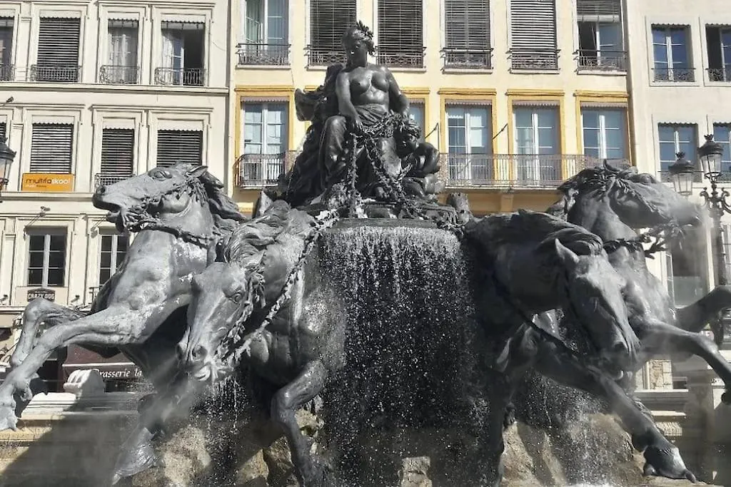 Mazzini, Centre Historique Et Climatise, Lyon 1Er Lejlighed 0*,